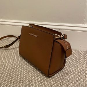 Michael Kors crossbody